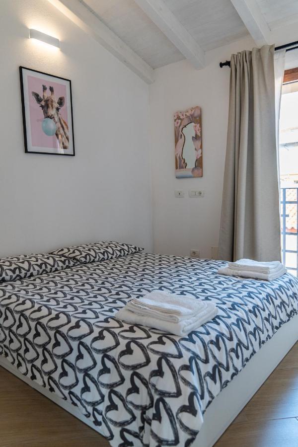 Waterfront Apartment ออลเบีย ภายนอก รูปภาพ